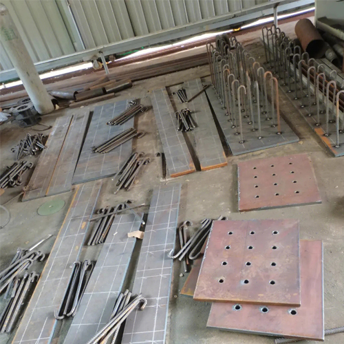 有哪些其他因素会影响铜仁预埋件位置的确定？